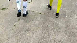 大屌猛男林中激干巨根猛撞