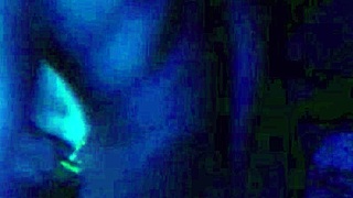 pintamos nuestros cuerpos y nos pusimos muy cachondos