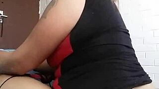 Latina milf May masturbates intensely as amateur