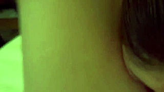 mi amante no queria ser grabada pero ella me graba lamiendo su coño