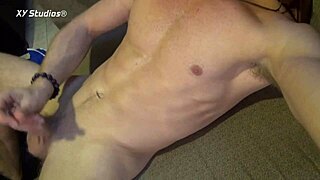 Basti from Berlin explores Bangkok with adventures and cultural experiences