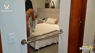 Eighteen-Year-Old Peruvian Teen Alone With Big Black Cock Delivery Guy Alex Lima