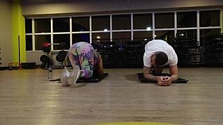 Training at the gym without panties, feeling horny