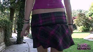 zoe flashing tits and shaved pussy outdoors in tampa 😜