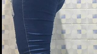 Mature Latina Ann Worships Ass in Bathroom