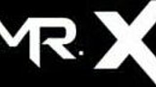 Monroe heats up the stage