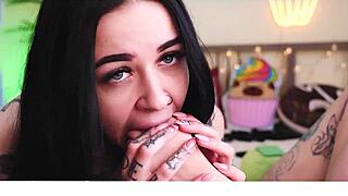 teen worships feet and pussy in lesbian play