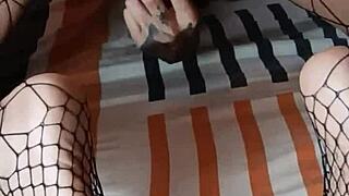 Foot fetish couple enjoys delicious fucking and cums on dirty feet - JuanLatino