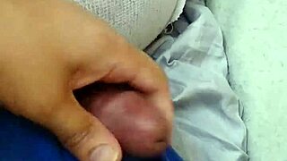 Jerkin' It to Some Amateur Gay BJ!