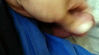 Jerkin' It to Some Amateur Gay BJ!