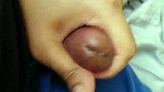 Jerkin' It to Some Amateur Gay BJ!