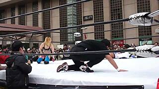 2013 Wrestling Match: Dou Yu Vs Apple Miyuki In Osaka Pro Wrestling League