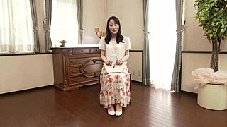 hey, first filming of housewife miles, check her squirting skills out now