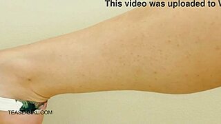 omg this super cute blonde teen just had a huge orgasm 😍