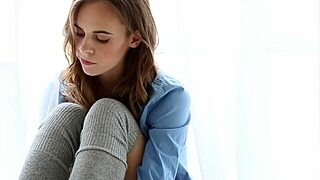 Lovely Ballerina Shares Her Naked Body in Sensual Bliss