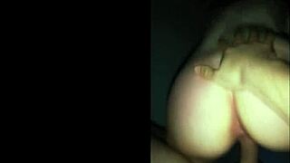 netflix and chill with my tinder date's monster cock?