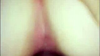 netflix and chill with my tinder date's monster cock?