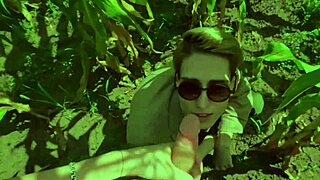 Help a twink friend in the cornfield!