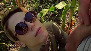 Help a twink friend in the cornfield!