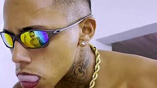 Dei O Rabo Pro Parceiro Na Mansão Fui Parar No Quarto Do Carioca Ativo E Acabei Caindo Na Rola