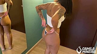 Experimentei Minha Calcinha Minúscula Que Não Tampava Meu Cuzinho