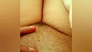 Heyy, Greta farts in bathroom then cozies under blanket!