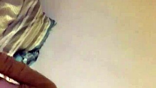 this flaca is so caliente, giving oral and reaching orgasm