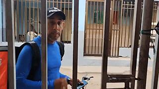 i saw the delivry guy fuck the chuby woman and she sucked his cock for cum