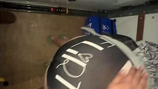 La Paisa trades a wild cock suck for a quick ride downtown