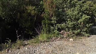 Suzie Q explores outdoor pleasure