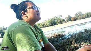 झील पर दोस्तों संग पब्लिक ब्लोजॉब 😜