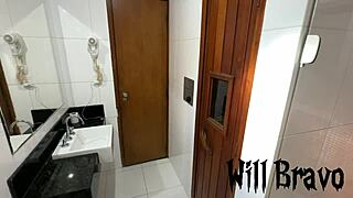 Чувак, Сабрина Прецотте взяла меня жестко у бассейна мотеля, чистый жар.