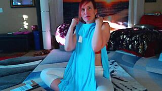 damn, check out this sexy girlfriend trying on dresses while unboxing hot stuff!