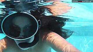 Hey babe, watch me swim naked in this pool