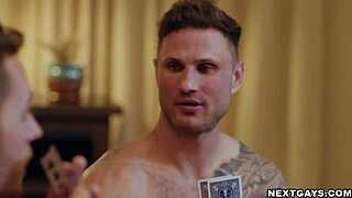 Jayden Marcos ja Phoenix Ocean kertovat kovasta naidosta univormussa?