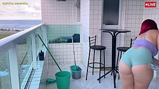 contratei empregada safada de shortinho com bunda deliciosa