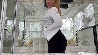 Hey, wanna see some teasing? I'm pleasing my wet pussy with a dildo!