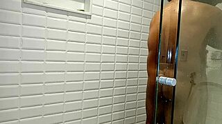 Brincando No Banheiro Com A Magrinha Casal Ninfos Prime Sex With Black Girl In The Bathroom