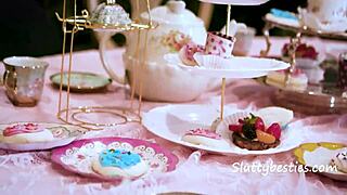 Alice’s foursome got crazy with Queen, Hatter, n’ Rabbit!