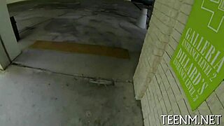 Isabella De Santos Gives Sloppy Blowjob To Cock In Hardcore Sex!