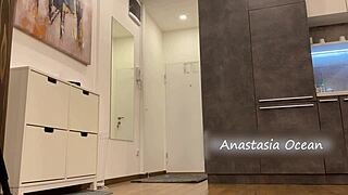 Exhibitionist Girl Shows Delivery Guy