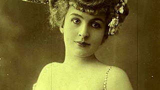 Vintage Erotic Animation with Sultry Retro Vibes