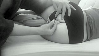 Suggestive Amateur Anal Caught on Camera During Cycle