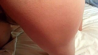 Just chilling with this Argentinian amateur screaming loud in homemade close-ups