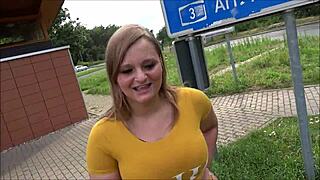 Lina Mila Notgeil Fucked Spontaneously on Sex Parkplatz
