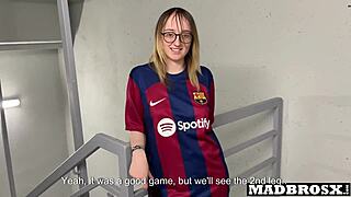 Barcelona taraftarının PSG taraftarları tarafından stadyum koridorlarında delindiğine inanabiliyor musun?