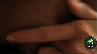 Morena de fuego se masturba para mi con intensidad extrema