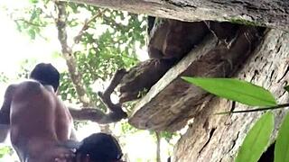 Wow, hardcore sex on the beach!