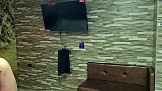 mi novia me despierta con una mamada para que me la folle 😏💦