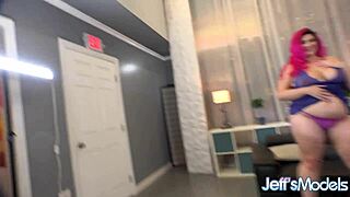 Wow! Beautiful Fat Chick Alexisabuse Masturbates Before Old Man